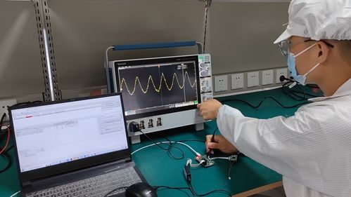 從校園到流水線 大學(xué)生團(tuán)隊研發(fā)“火眼”微芯片，革新電子材料制造